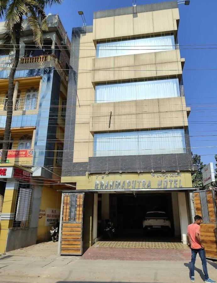 The Brahmaputra Hotel Dhubri Eksteriør billede